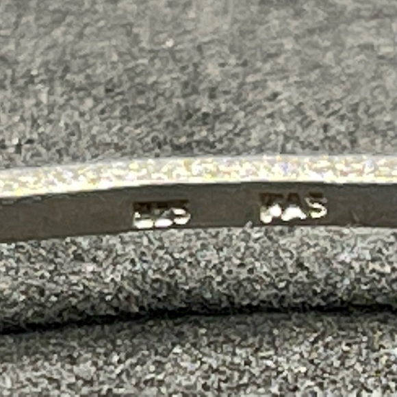 Brushed sterling silver bangle bracelet - Picture 7 of 8